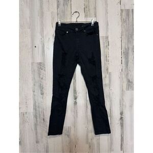 Black ripped skinny jeans